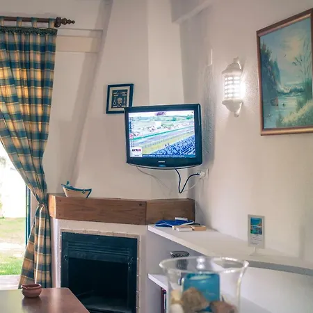 Clube Da Bemposta Com Piscina Apartman