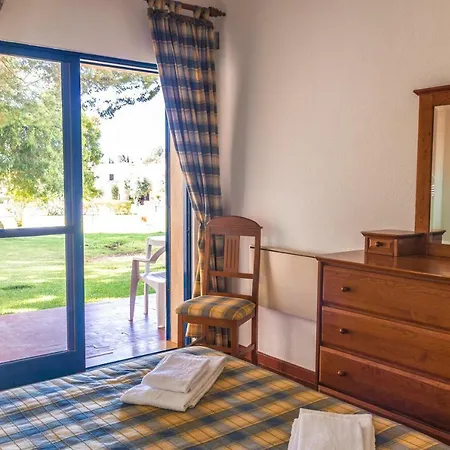 Clube Da Bemposta Com Piscina Apartmán Alvor